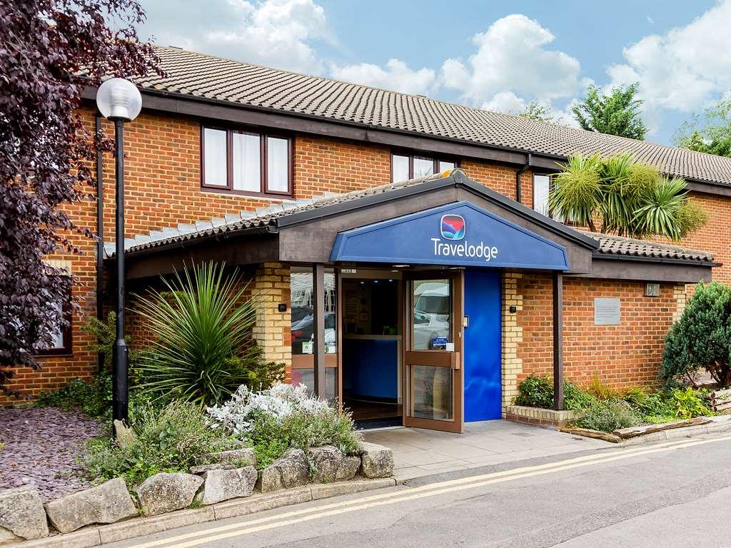 Travelodge London Wimbledon Morden Morden (Greater London) Exterior foto